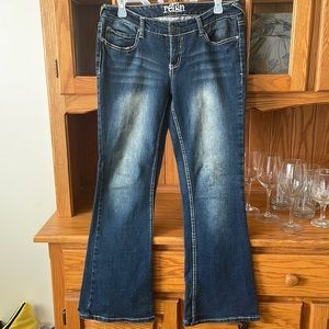 Reign jeans! Curvy, 9 short